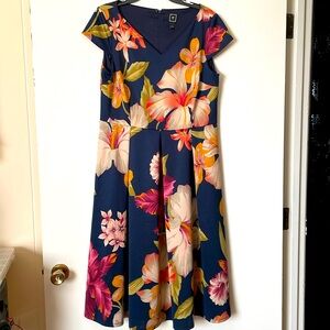 Ladies RM. LL Floral Dress Sz 14 “Preowned “